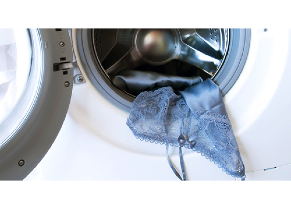 Can You Put Silk Pajamas in the Tumble Dryer? The Pros (If Any) and Cons